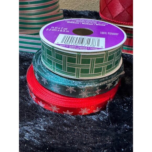 Assorted Christmas Ribbon Set Of 6 Spools - Picture 3 of 12